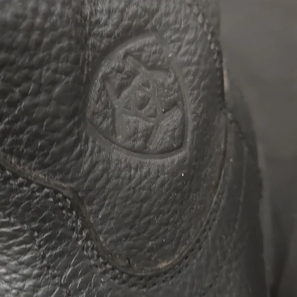 Men's Ariat Black Leather Cowboy Boots - Picture 3 of 13